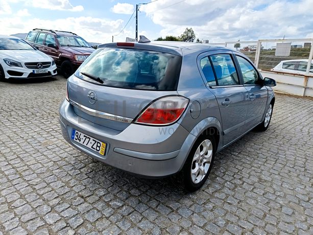 Opel Astra · Ano 2004