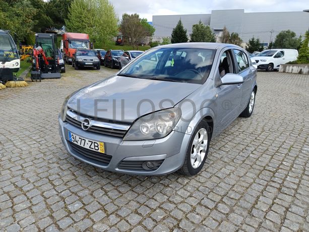 Opel Astra · Ano 2004