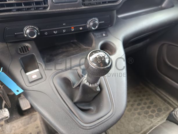 Opel Combo · Ano 2021