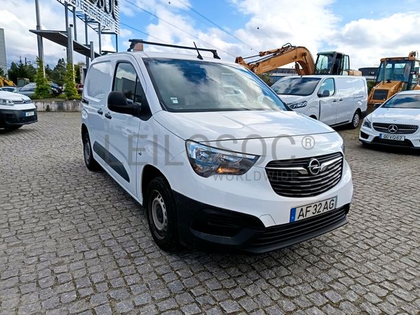Opel Combo · Ano 2021
