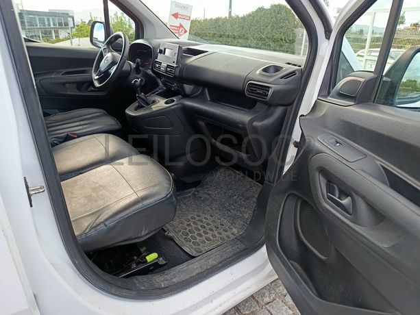 Opel Combo · Ano 2021