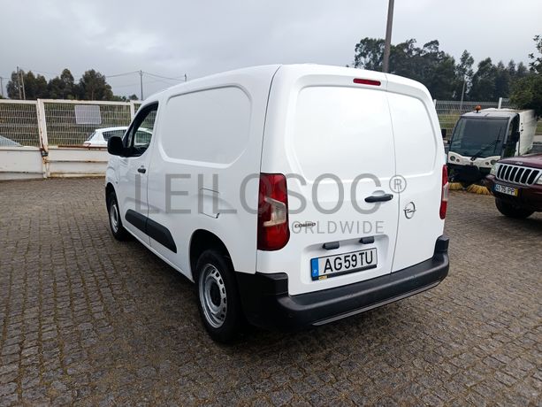 Opel Combo · Ano 2021