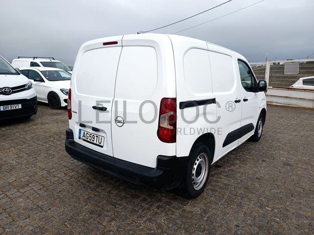 Opel Combo · Ano 2021