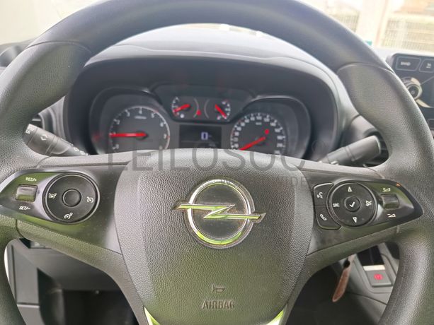 Opel Combo · Ano 2021