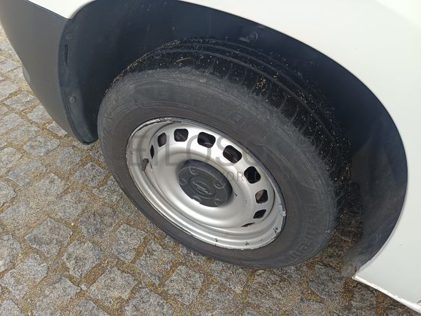 Opel Combo · Ano 2021