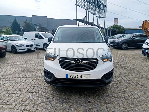 Opel Combo · Ano 2021