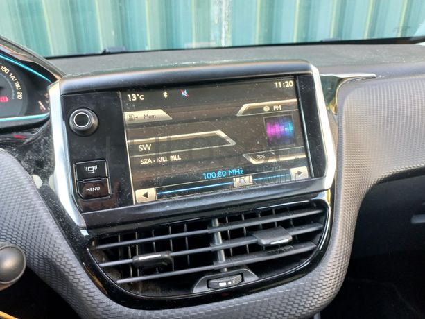 Peugeot 2008 · Ano 2014