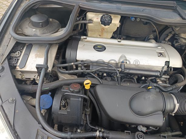 Peugeot 206 · Ano 2001