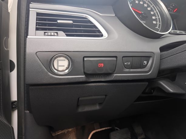 Peugeot 508 HDI 16 · Ano 2013