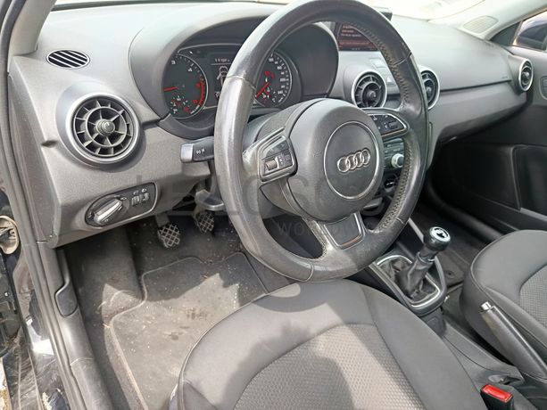 Audi A1 · Ano 2011