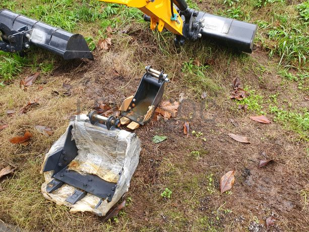 Mini Giratória Infront YFE16 · Ano 2022