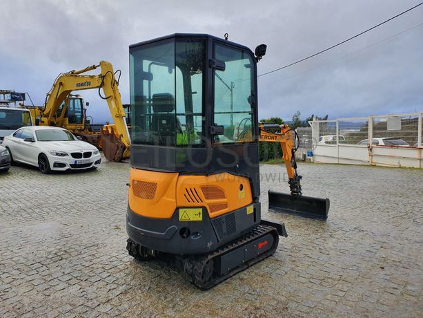 Mini Giratória Infront YFE16 · Ano 2022