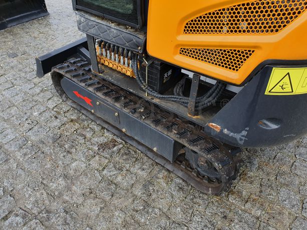 Mini Giratória Infront YFE16 · Ano 2022