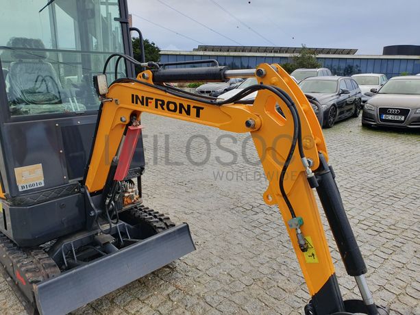 Mini Giratória Infront YFE16 · Ano 2022