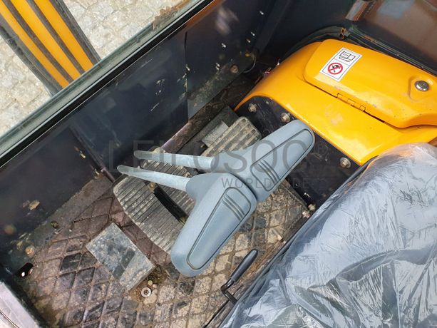 Mini Giratória Infront YFE16 · Ano 2022