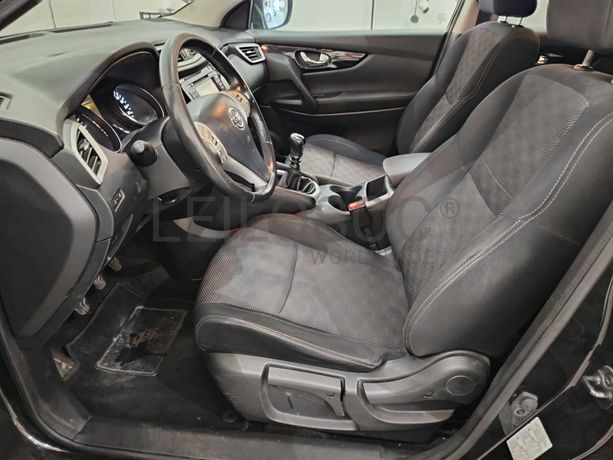Nissan Qashqai 1.5 dCi · Ano 2014