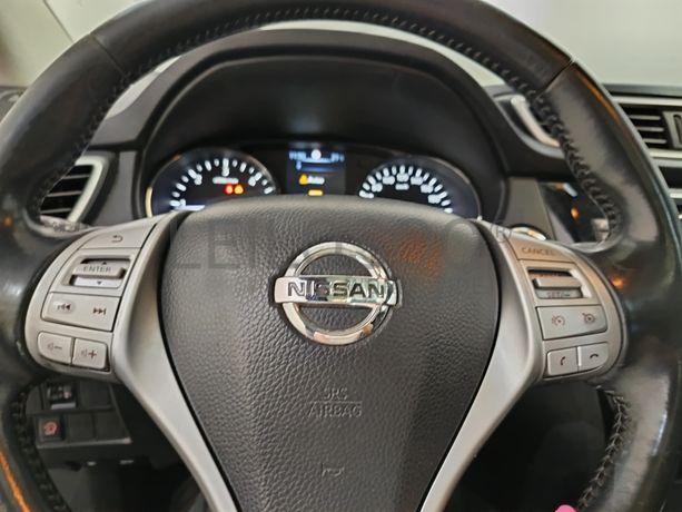 Nissan Qashqai 1.5 dCi · Ano 2014