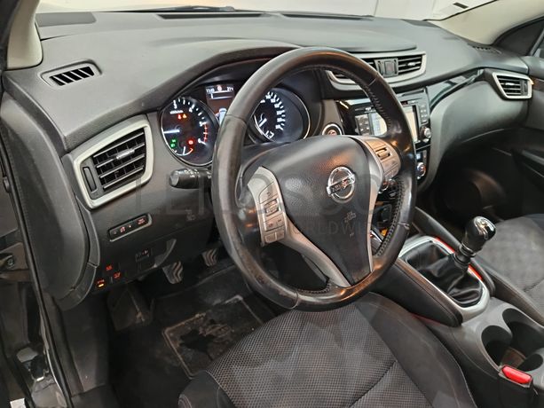 Nissan Qashqai 1.5 dCi · Ano 2014
