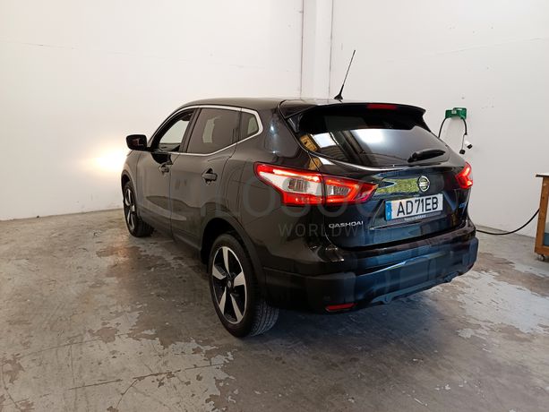 Nissan Qashqai 1.5 dCi · Ano 2014