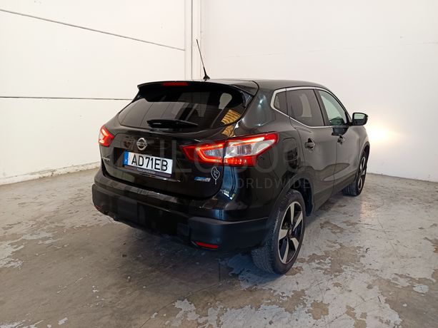 Nissan Qashqai 1.5 dCi · Ano 2014