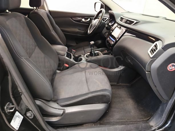 Nissan Qashqai 1.5 dCi · Ano 2014