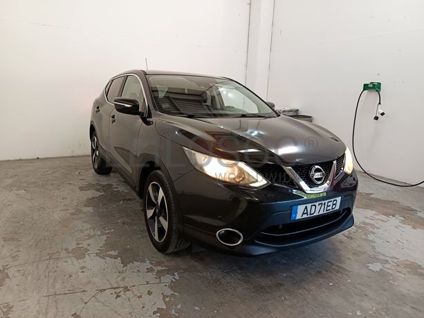 Nissan Qashqai 1.5 dCi · Ano 2014