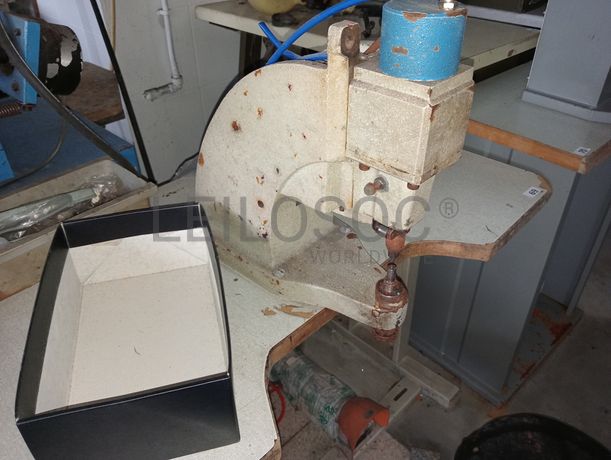 Máquinas de Timbrar · Entretelar · Cravar · Vergar · Facear