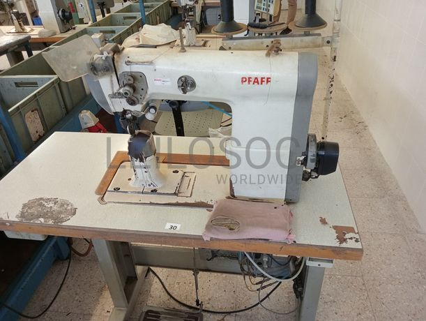 Máquinas de Costura · Coluna Alta · Rebites