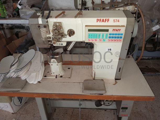 Máquinas de Coluna Alta · Máquina de Colocar Ganchos