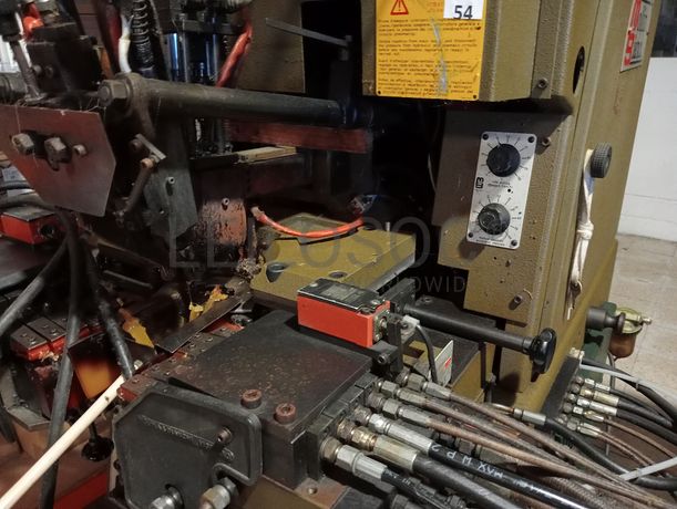 Máquinas de Montar Bicos