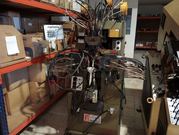 Máquinas de Montar Bicos