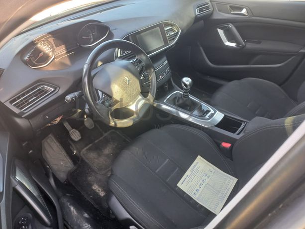 Peugeot 308 · Ano 2014