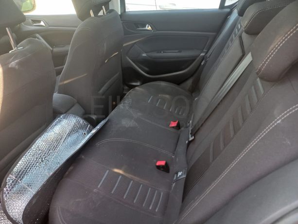 Peugeot 308 · Ano 2014