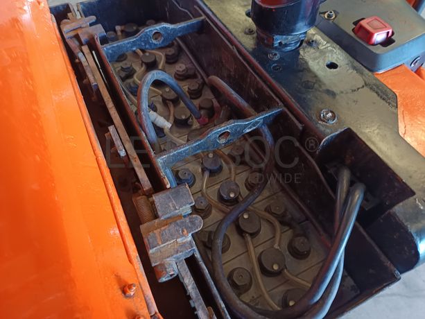 Porta Paletes BT · Elétrico · Ano 2013