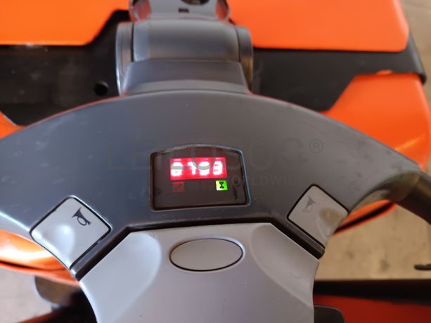 Porta Paletes BT · Elétrico · Ano 2013