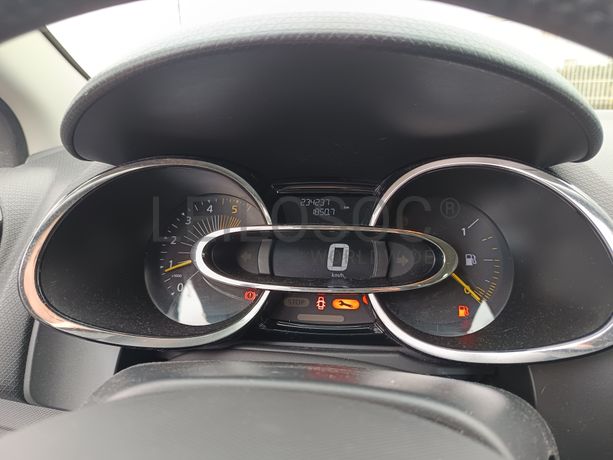 Renault Clio · Ano 2013