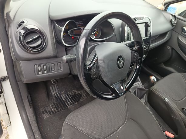 Renault Clio · Ano 2013