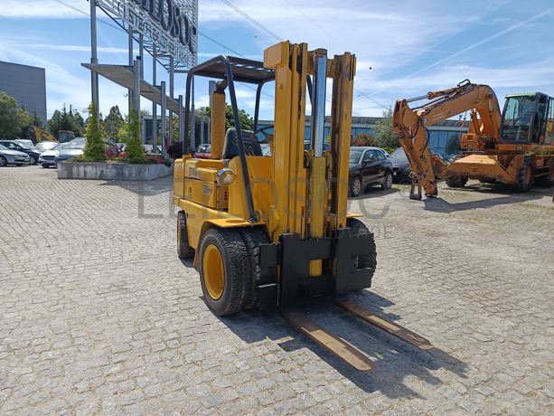 Empilhador Caterpillar