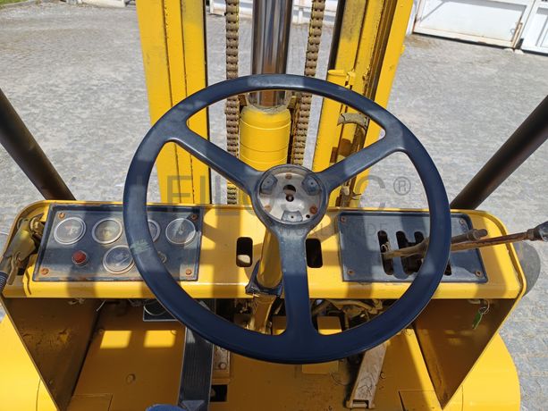 Empilhador Caterpillar