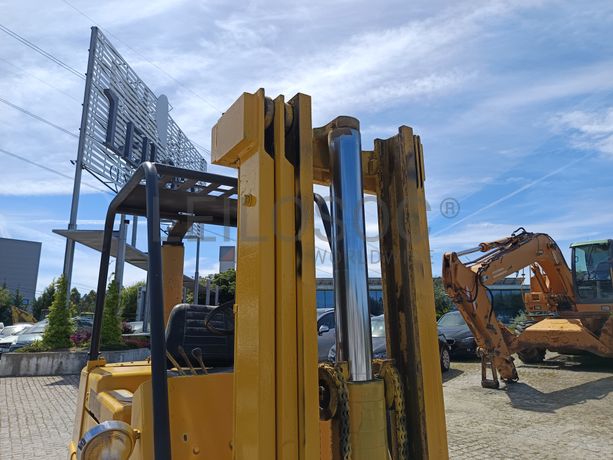 Empilhador Caterpillar