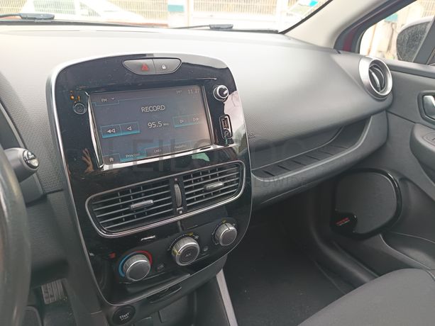 Renault Clio · Ano 2017