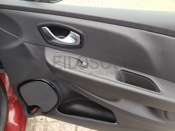 Renault Clio · Ano 2017