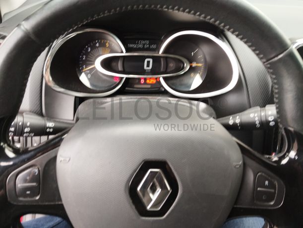 Renault Clio · Ano 2013