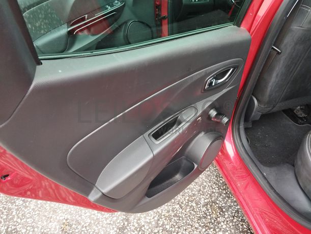 Renault Clio · Ano 2013