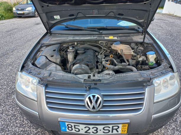 Volkswagen Passat · Ano 2001