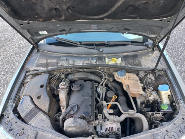 Volkswagen Passat · Ano 2001