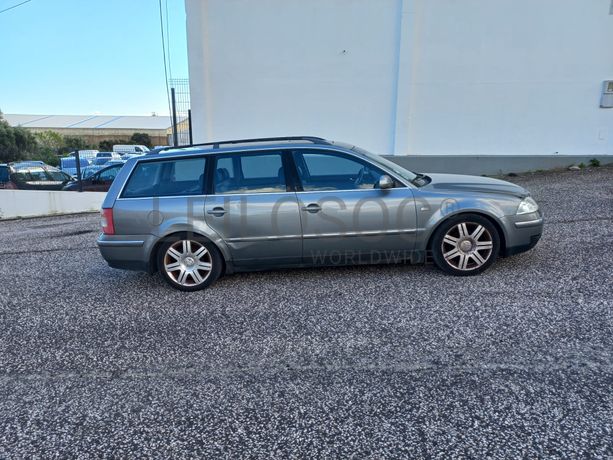 Volkswagen Passat · Ano 2001