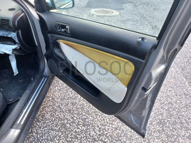 Volkswagen Passat · Ano 2001