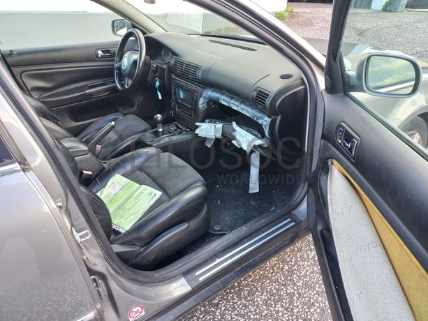 Volkswagen Passat · Ano 2001