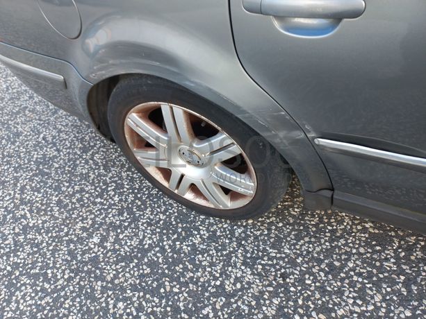 Volkswagen Passat · Ano 2001